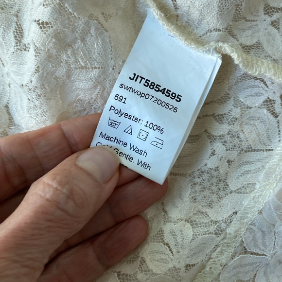 Shein cropped jacket. - Picture 4 of 7